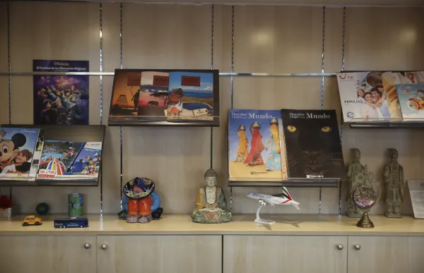 p._06_agencies_de_viatges_-_facundo_santana