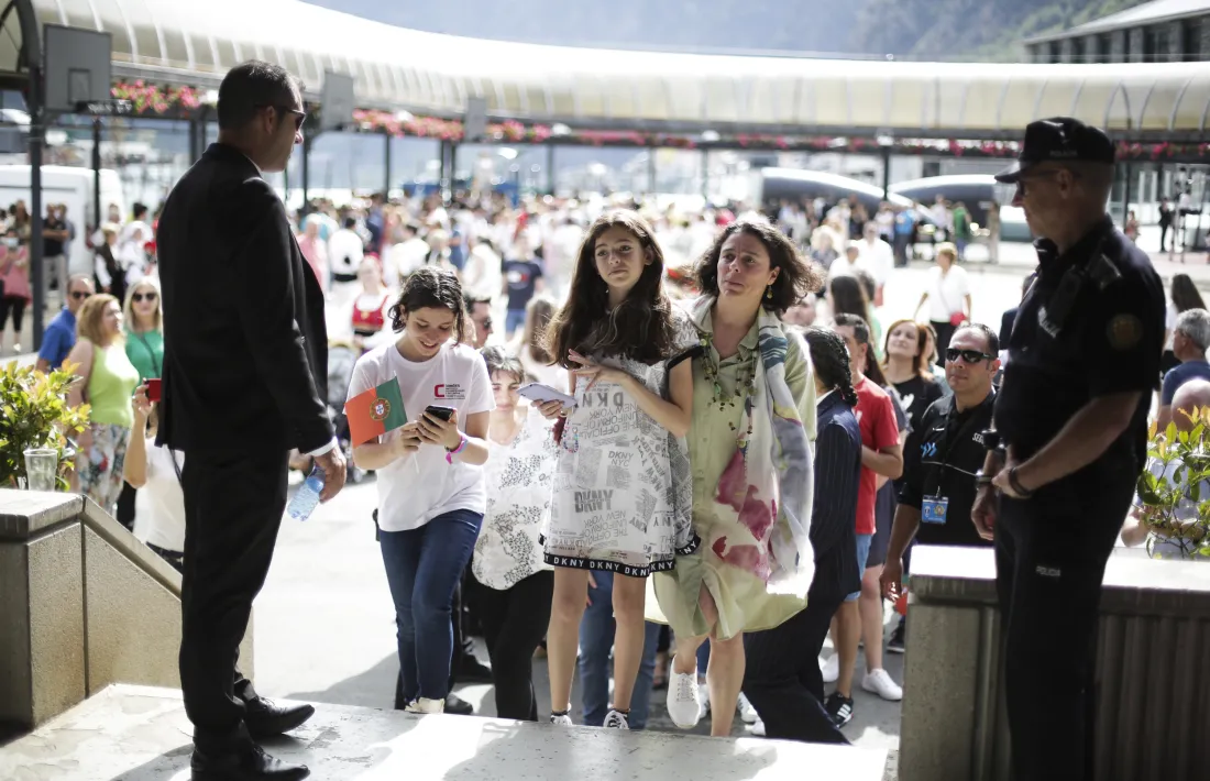 Residents portuguesos durant la visita del president de Portugal, Marcelo Rebelo de Sousa.