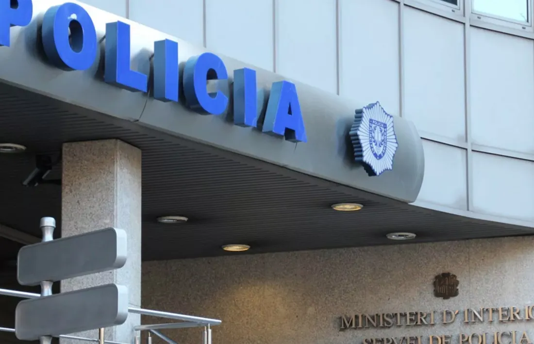 El despatx central de la policia.