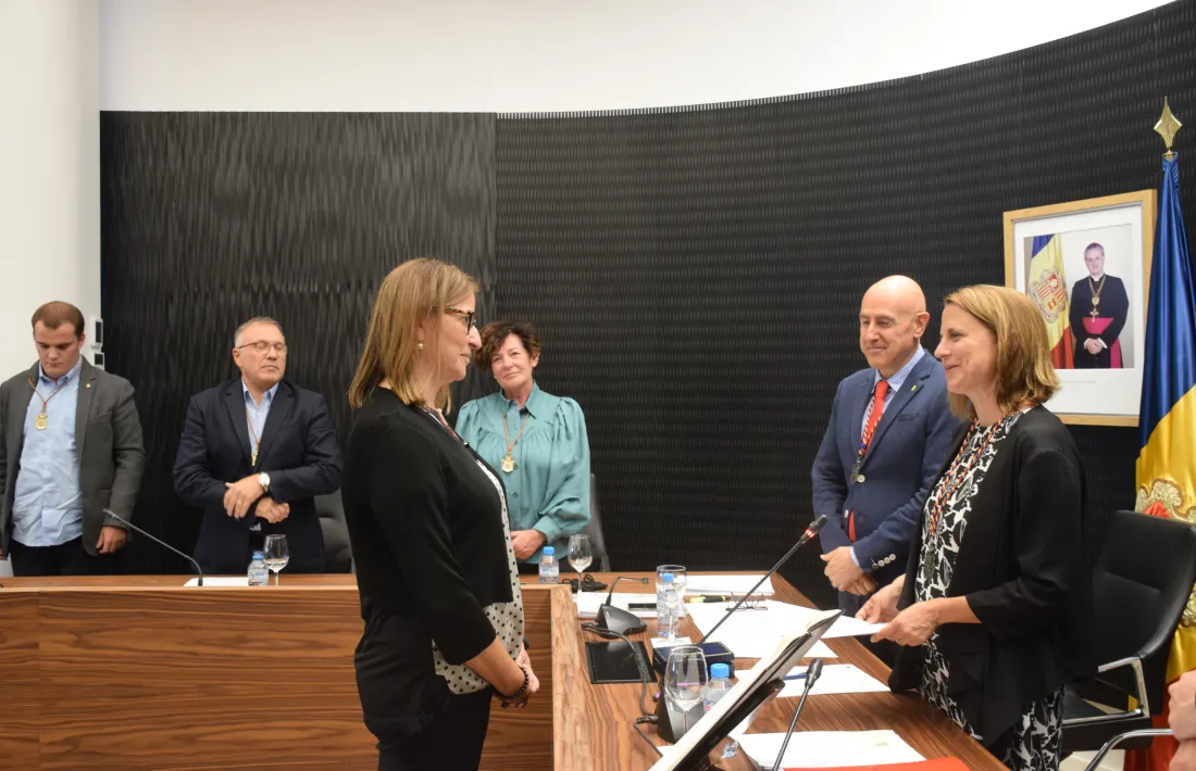 Sandra Tudó en el moment de la presa de possessió del càrrec de secretària general.