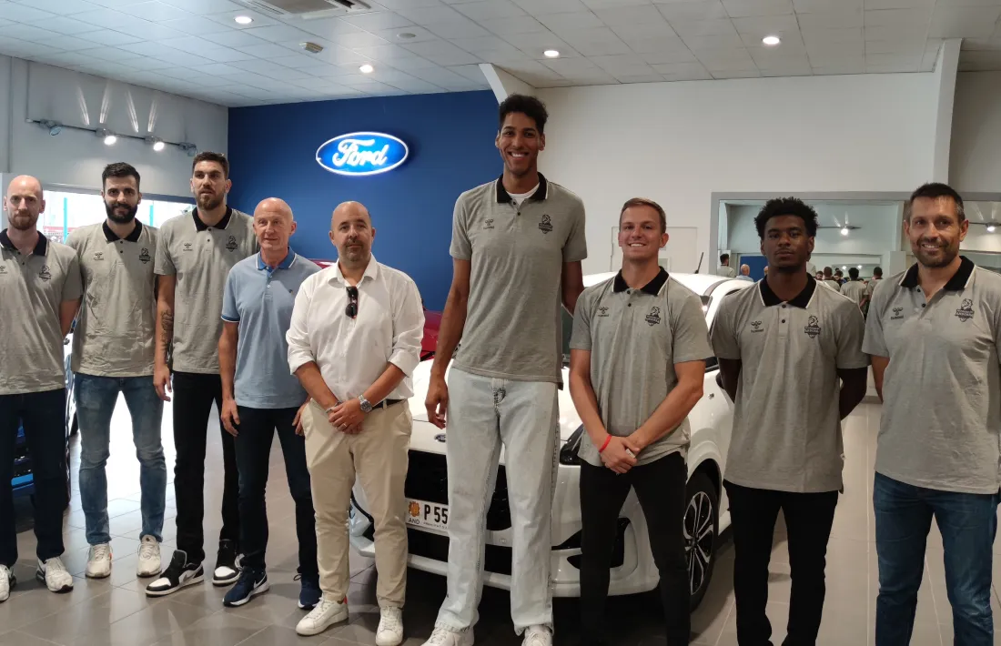 El BC MoraBanc va renovar per tres temporades amb Ford.