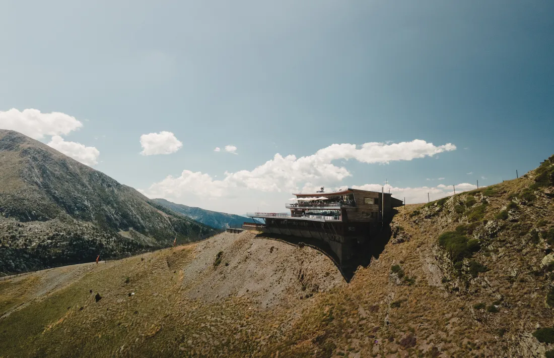 La terrassa panoràmica a Solanelles on es durà a terme la classe.