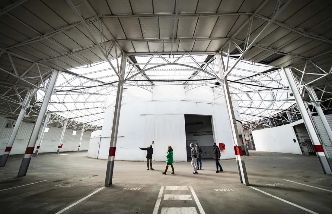 L'interior de la plaça de Braus.
