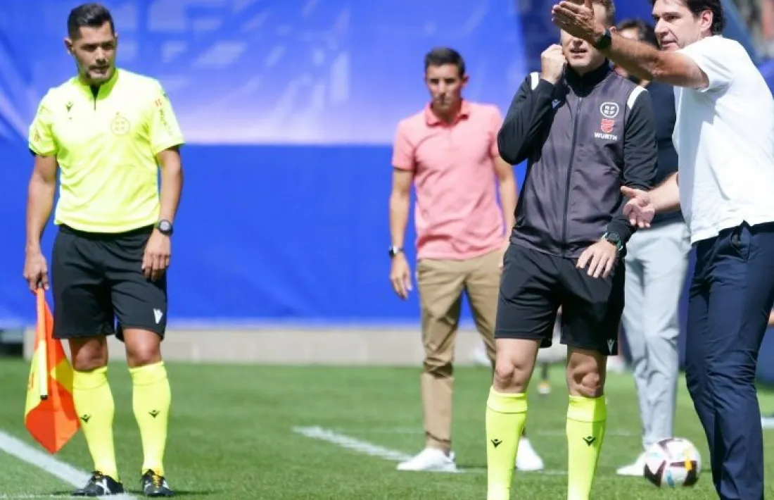 Aitor Karanka, tècnic del Granada CF, va veure com se li escapava el triomf.