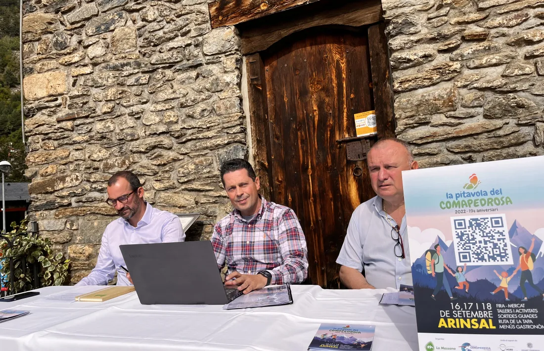 Un instant de la presentació del programa d'activitats de la Pitavola, aquest matí.