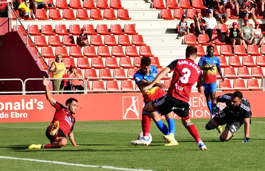 Bakis marcant l’1 a 1 contra el Mirandés.