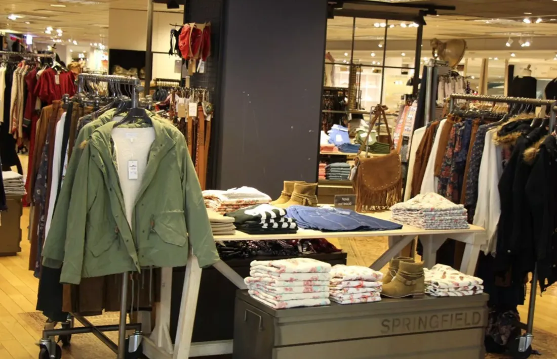 Roba en un establiment comercial del país.