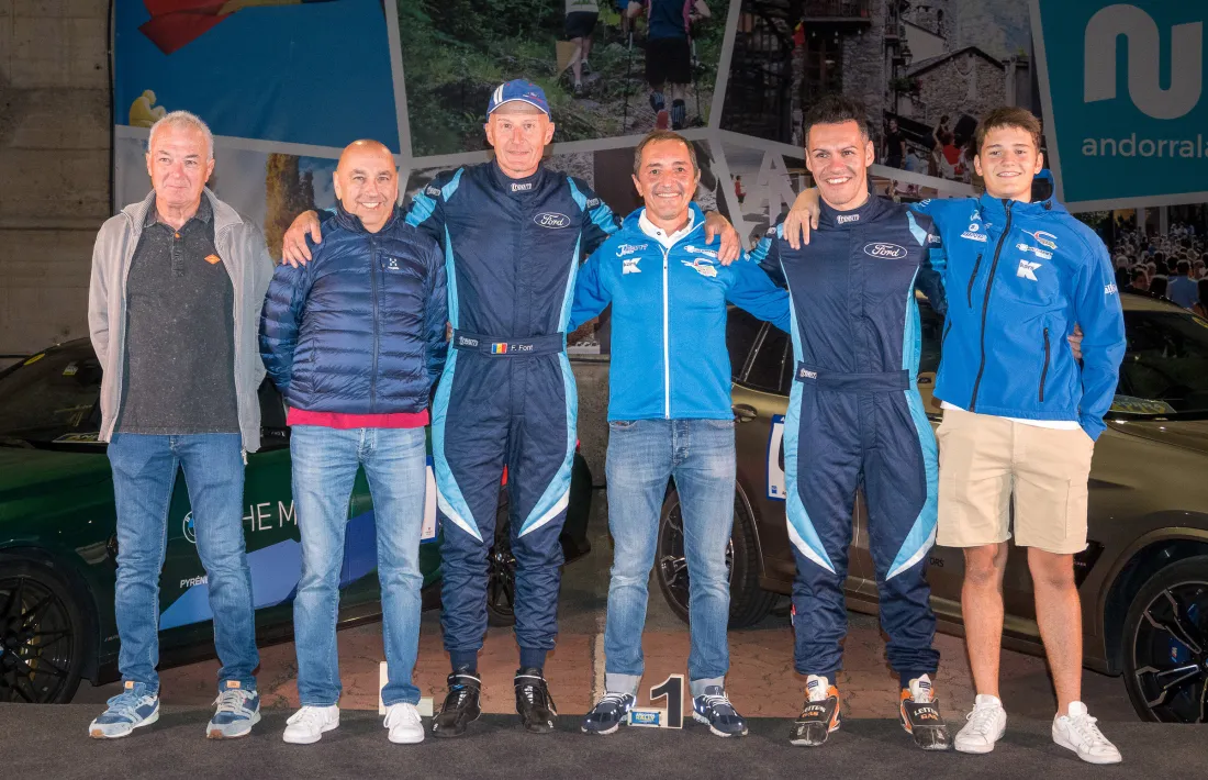 Jordi Mercader, Gerard de la Casa, Ferran Font, Joan Vinyes, ‘Leite’ i Vinyes Jr, al podi.