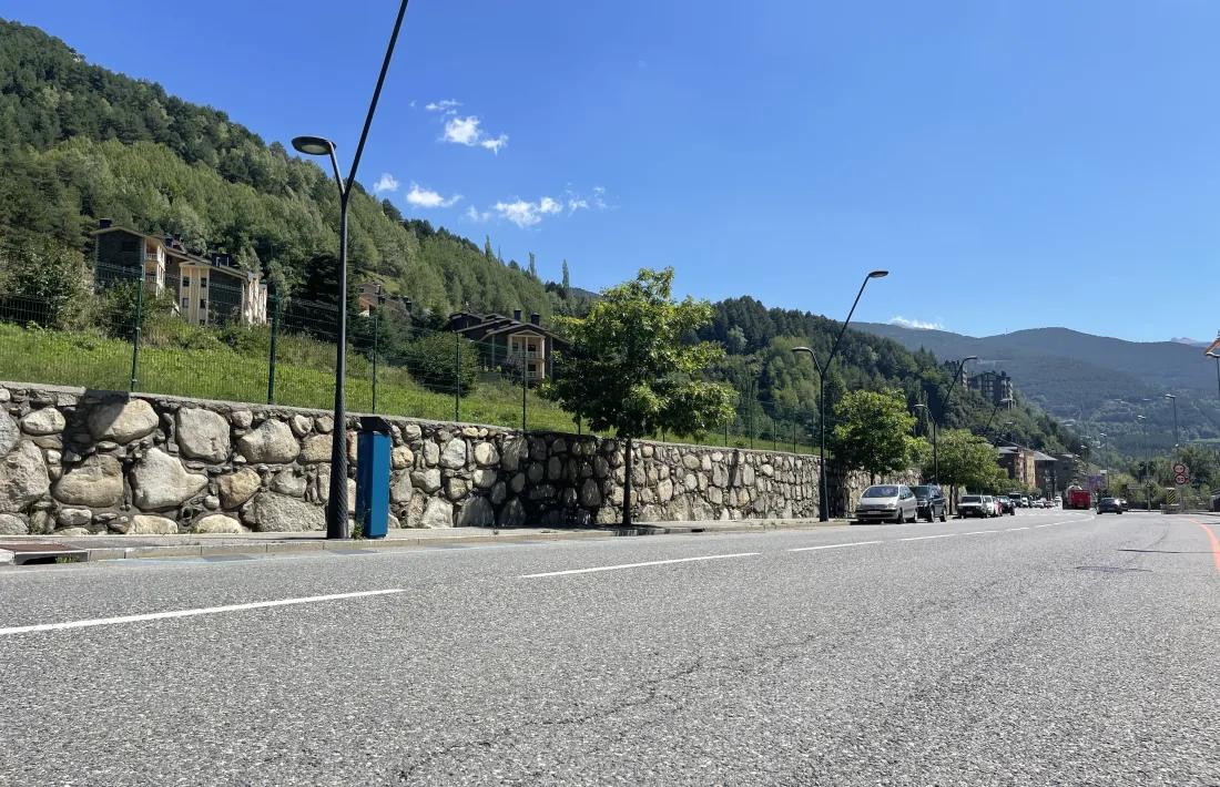 Un dels espais de zona blava habilitats per a abonats.