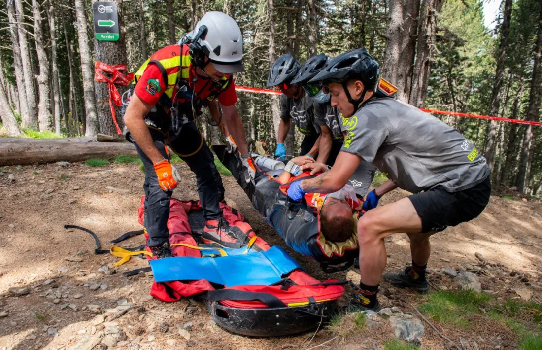 Un simulacre de rescat a l’estació de Pal-Arinsal.