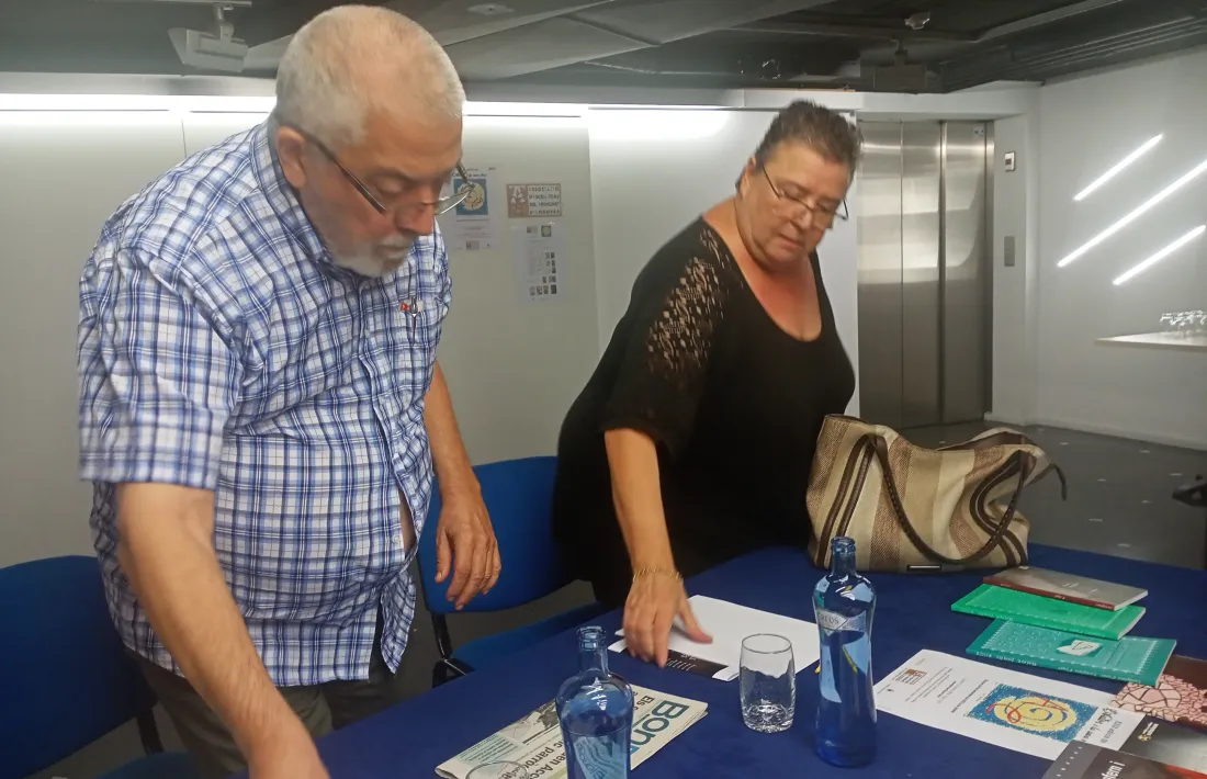 Valls i Carol, en els prolegòmens de la sessió amb què han obert avui a La Llacuna la 6a edició de L’autor i la seva obra.