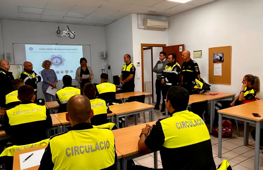 Un instant de l'inici de la formació dels agents de circulació.