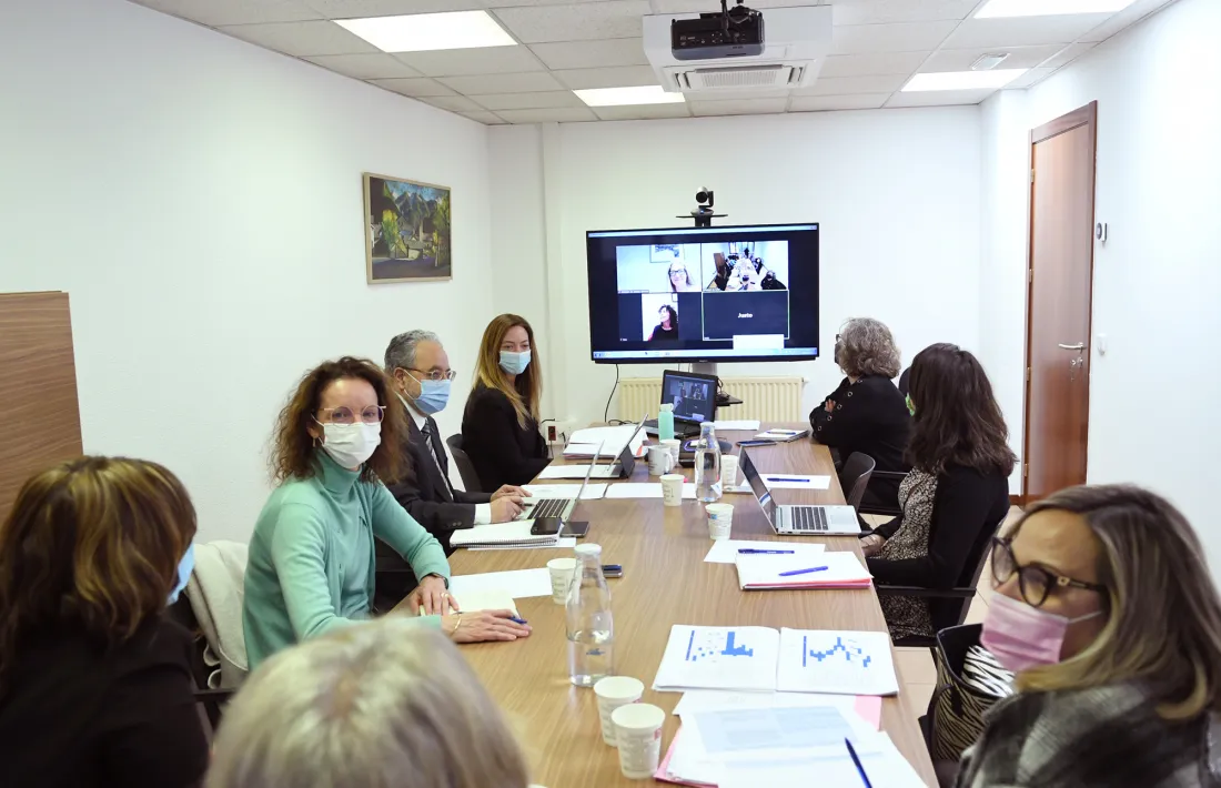 Una reunió del grup que treballa sobre addiccions celebrada el març passat.  