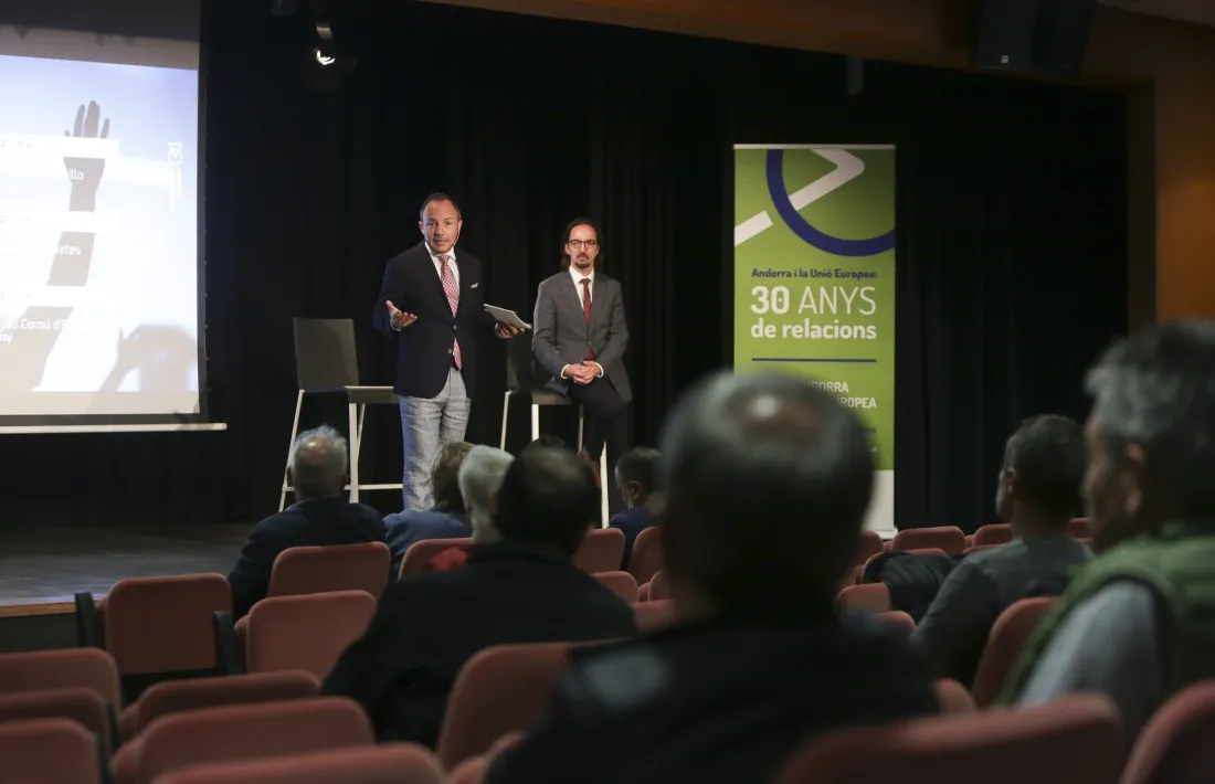 Xavier Espot i Landry Riba han exposat a Canillo en quin punt es troba la negociació de l’acord d’associació amb la UE.