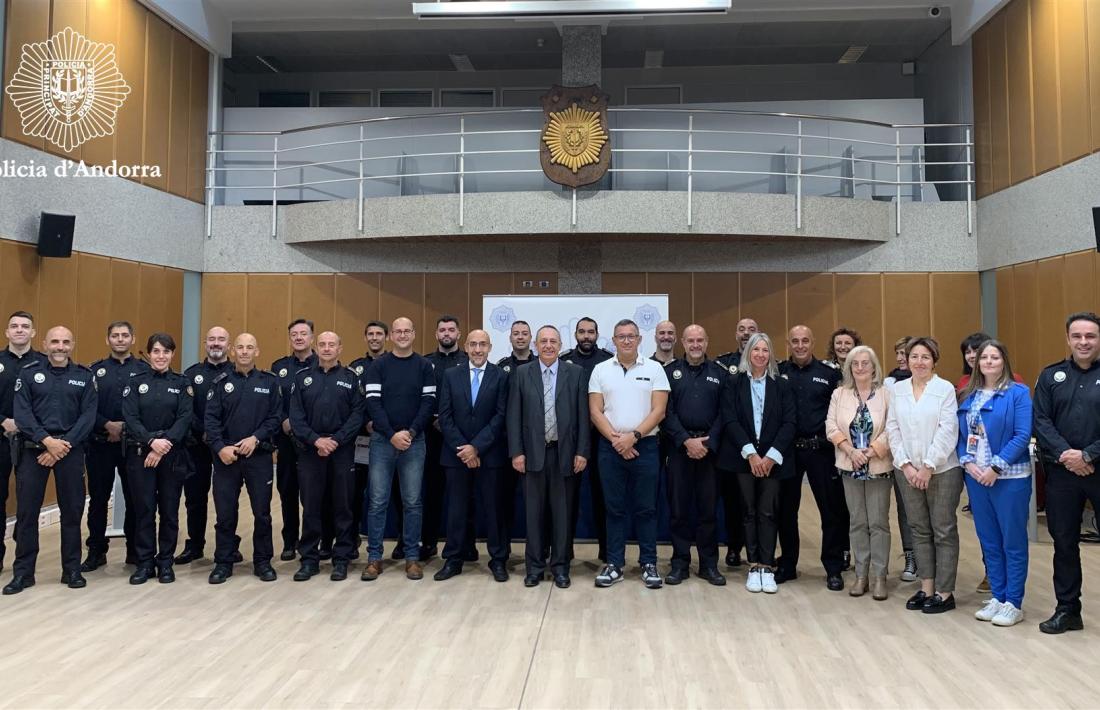Els participants en el curs han rebut avui els seus diplomes.