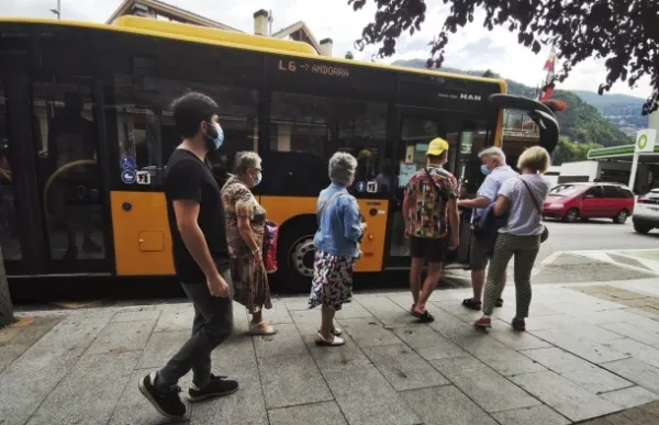 p._03_bus_l6_la_massana_-_facundo_santana_0