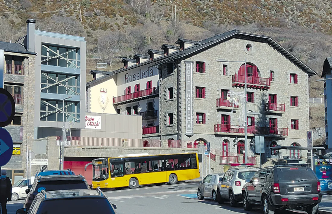 L’Arxiu s’ubicarà a l’edifici de tres plantes annex al Centre d’autoaprenentatge.
