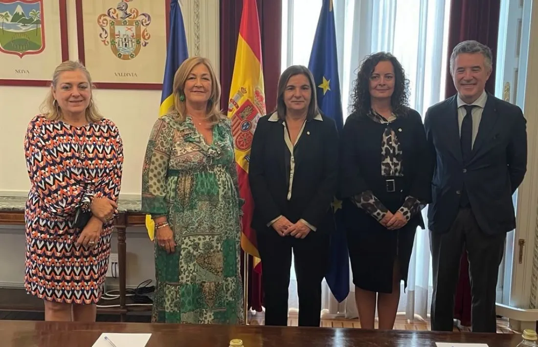 Marín amb representants governamentals membres del CLAD.