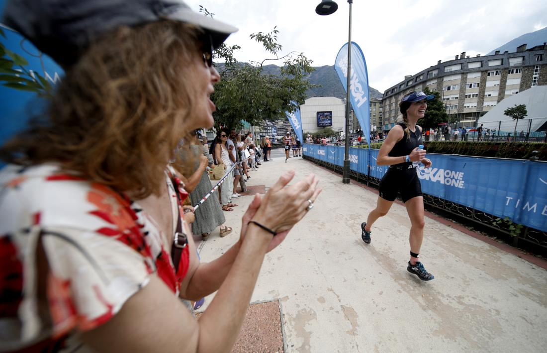 Una participant en la prova de l’Ironman.