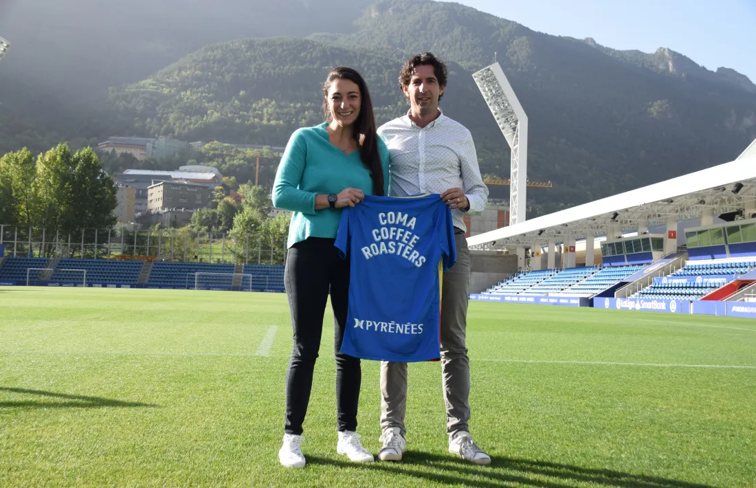 Jaume Nogués amb Clàudia Coma, a l'Estadi Nacional.