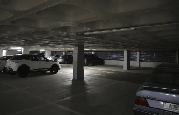 p._15_parking_alv_-_facundo_santana