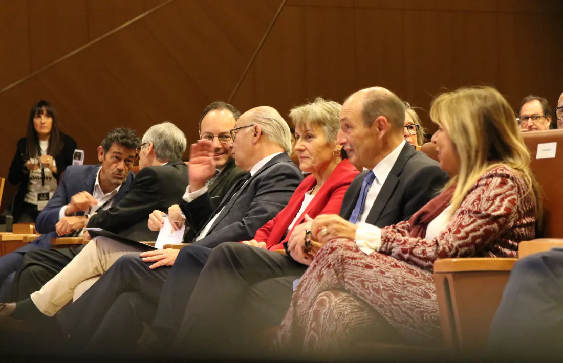 Les autoritats durant la inauguració de la jornada.