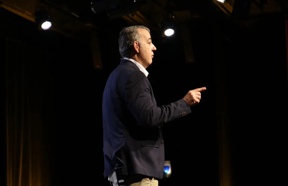 El president de l'Associació Espanyola del Retail, Laureano Turienzo, durant la seva xerrada.