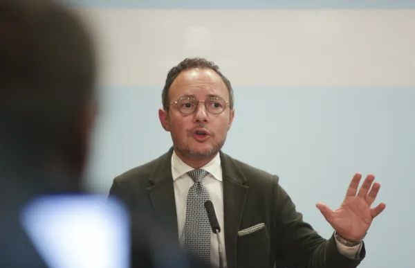 p._03_espot_-_facundo_santana