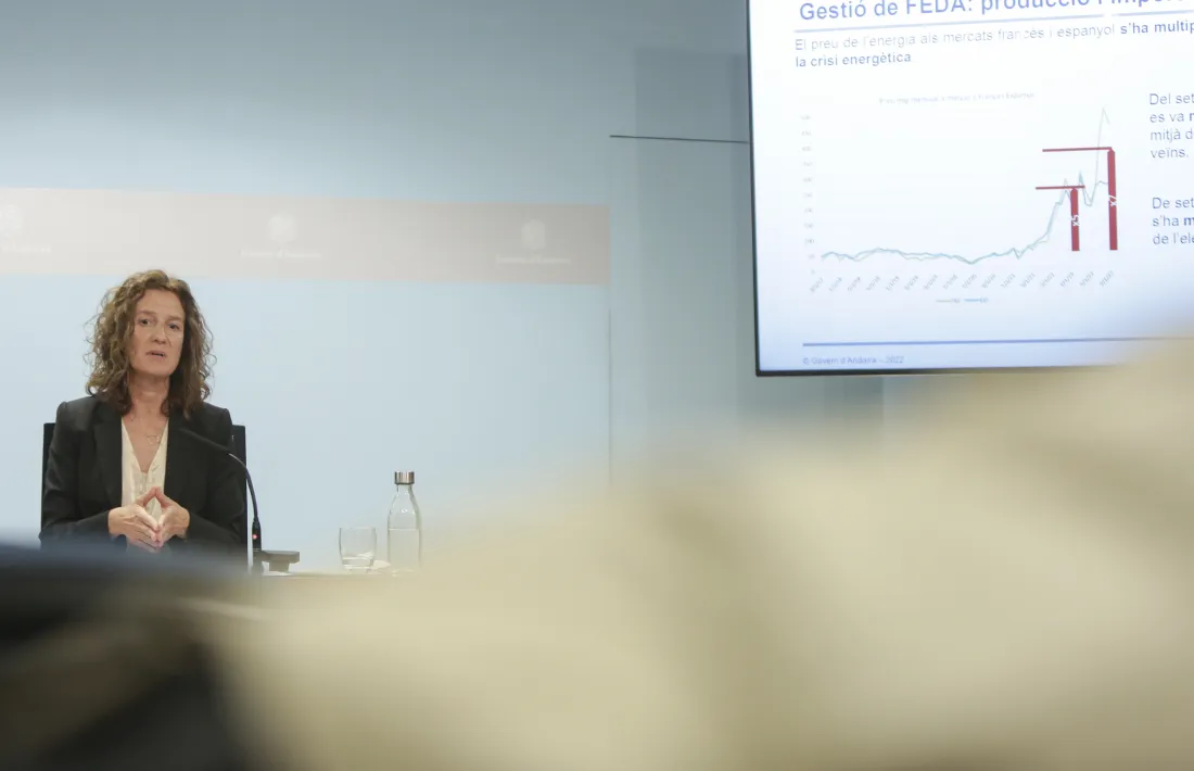 La ministra Sílvia Calvó va detallar el pla d’acompanyament a la ciutadania.