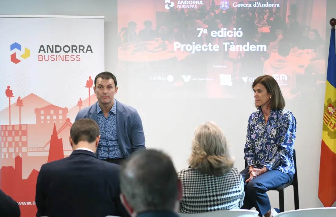 El ministre d'Empreses, Jordi Galalrdo, i la ministra d'Educació i Ensenyament Superior, Ester Vilarrubla.