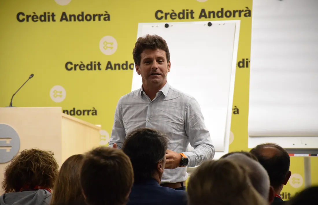 Alejandro Lago durant la xerrada 'Trencant paradigmes, cas Netflix'.