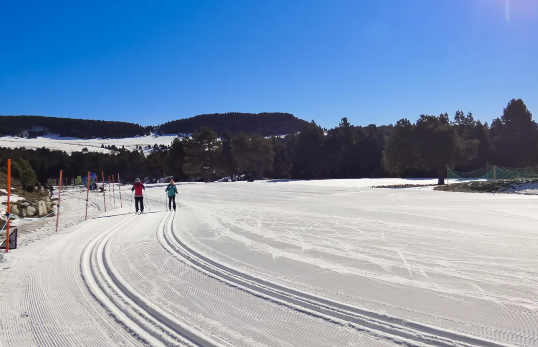 Esquiadors a Naturland durant l'hivern passat.