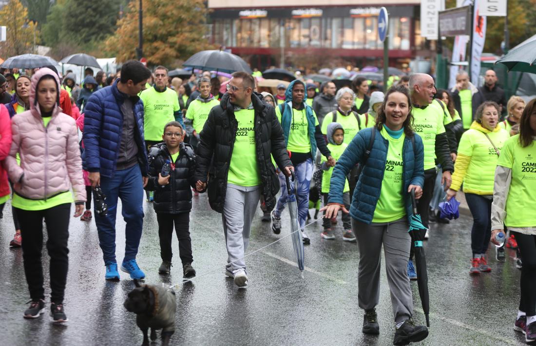 Grans i petits han recorregut els 3,7 quilòmetres de la marxa. 