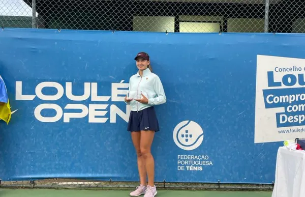 p._36_vicky_jimenez_loule