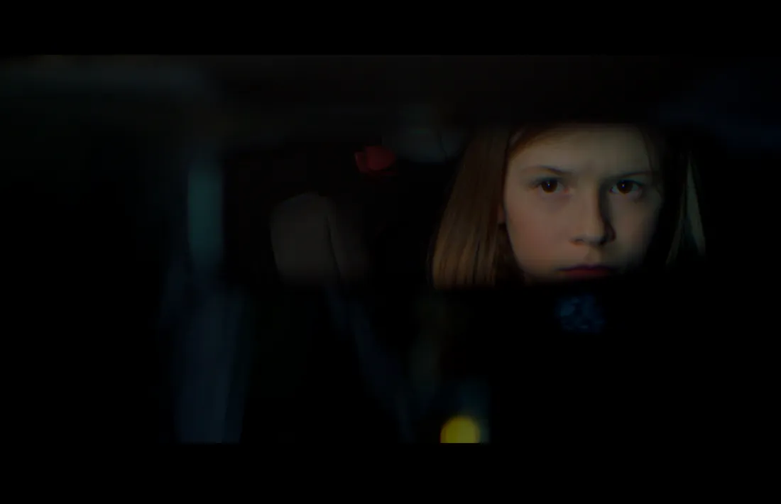 Quan Roger Casamajor torna al cotxe on l’espera la seva filla, Lara Valle, la nena ha desaparegut.