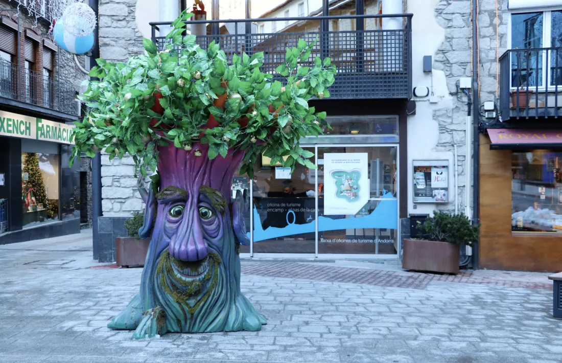 Decoració d'un conta contes itinerant a Encamp.