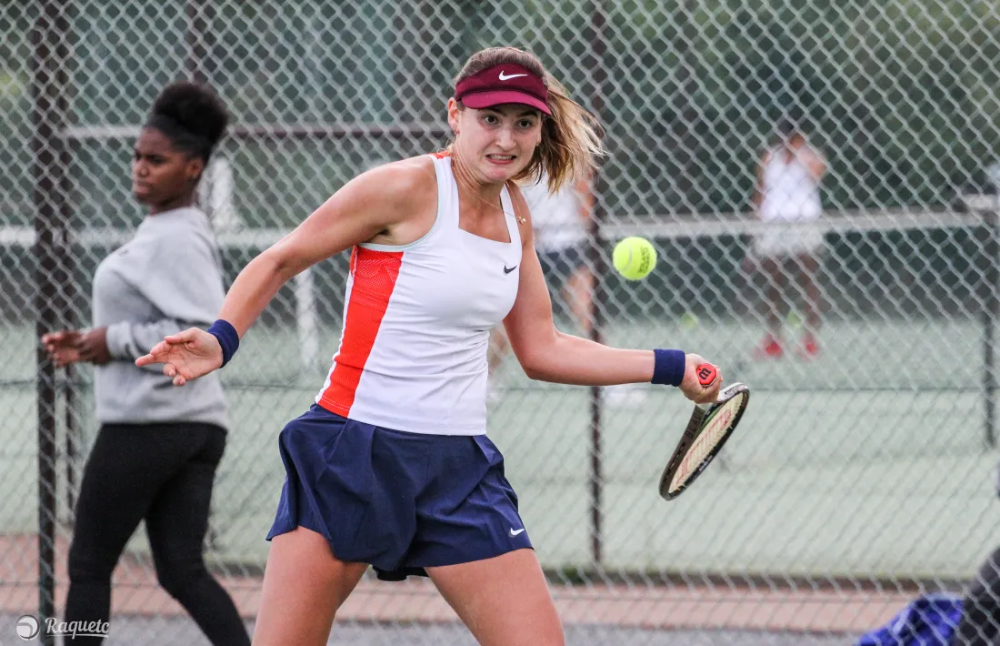  Vicky, a un dels partits de Loulé, va arribar ahir als quarts de Les Franqueses.