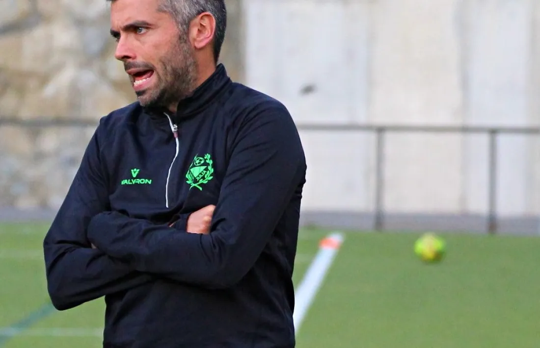 Gómez posa punt final en la seva etapa a la UE Sant Julià, equip cuer de primera.