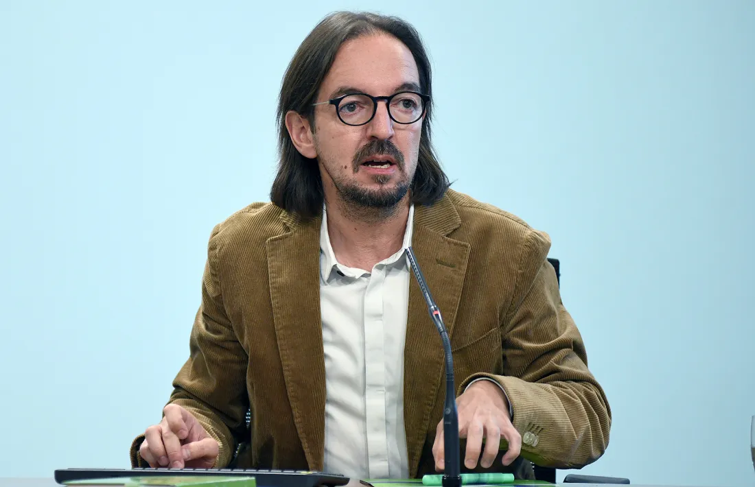 El secretari d’Estat d’Afers Europeus, Landry Riba, va detallar els canvis en la Llei de l’exercici de la professió d’advocat. 