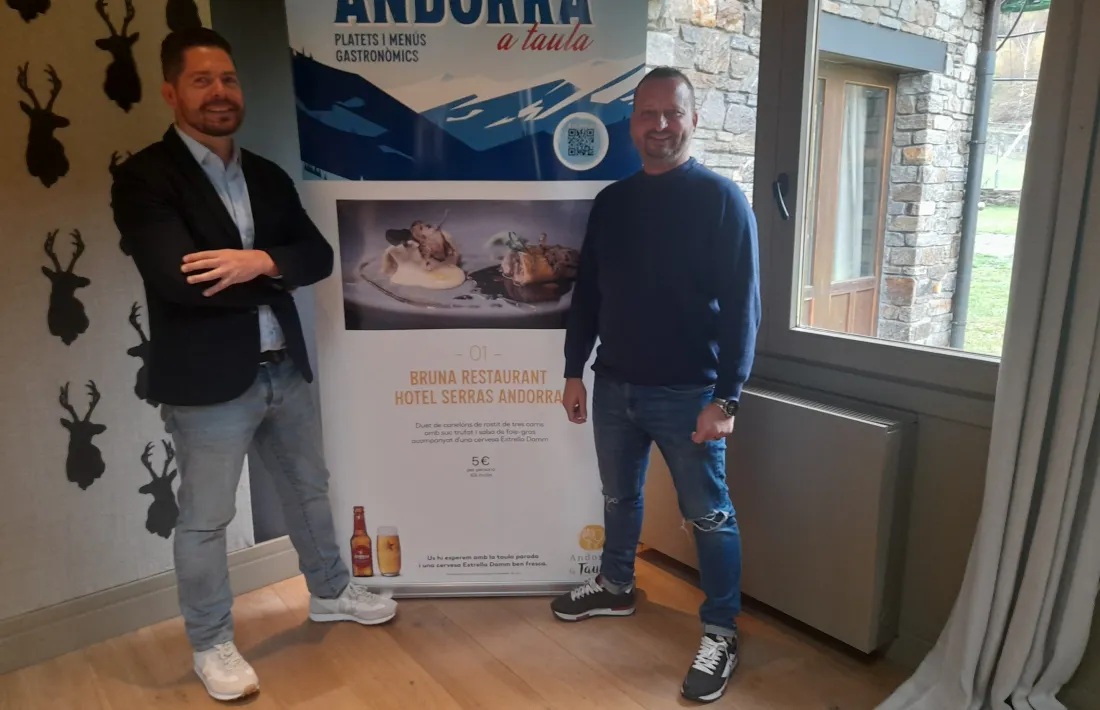 Carlos Cardona i Jordi Pujol, durant la presentació de l'Andorra a Taula.