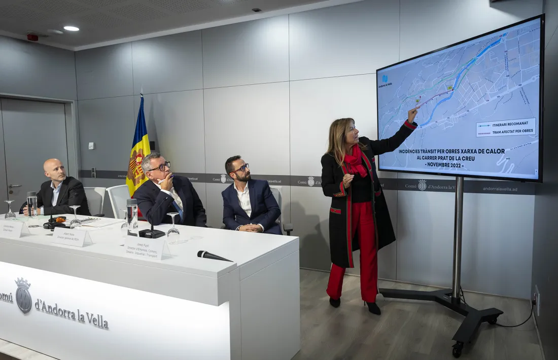 Marsol amb Travé, Moles i Pujol durant la roda de premsa per informar de les afectacions de mobilitat.