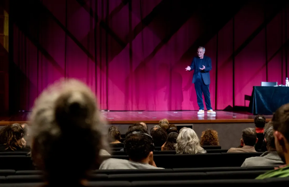 Mancuso durant la xerrada d'aquesta tarda.
