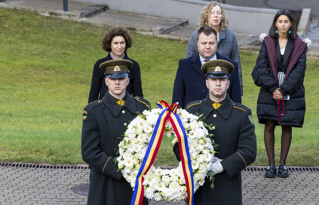 Ubach ha participat a l'homenatge a les víctimes de la independència lituana.