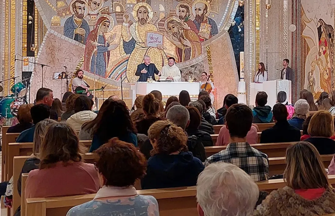 Un instant de la missa que s'ha fet avui en el marc del Canòlich Music.