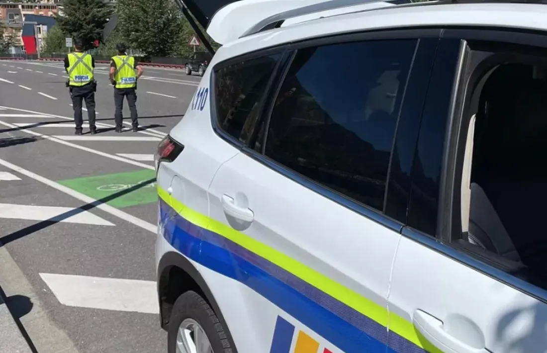 Agents de policia en un control.