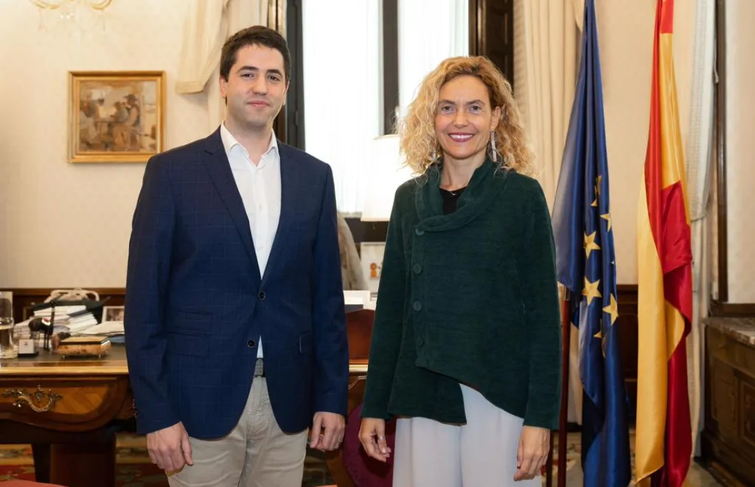 Joan Barrera amb la presidenta del Congrés dels Diputats, Meritxell Batet. 