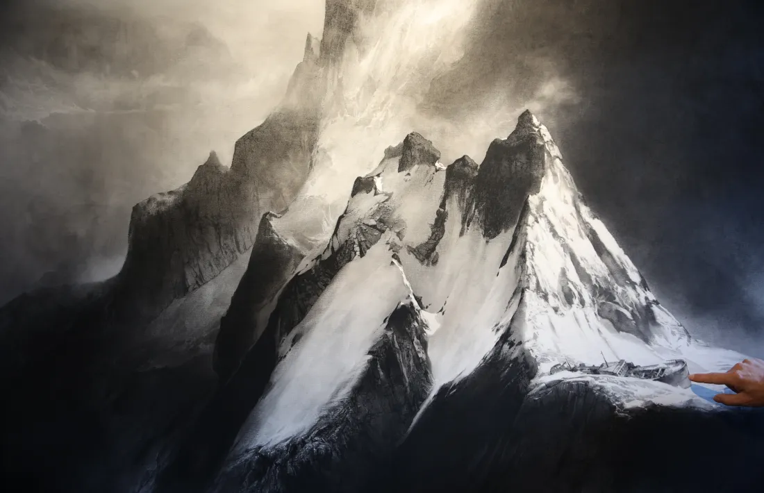 'El silenci parla': atenció al derelicte a baix, a mà dreta.