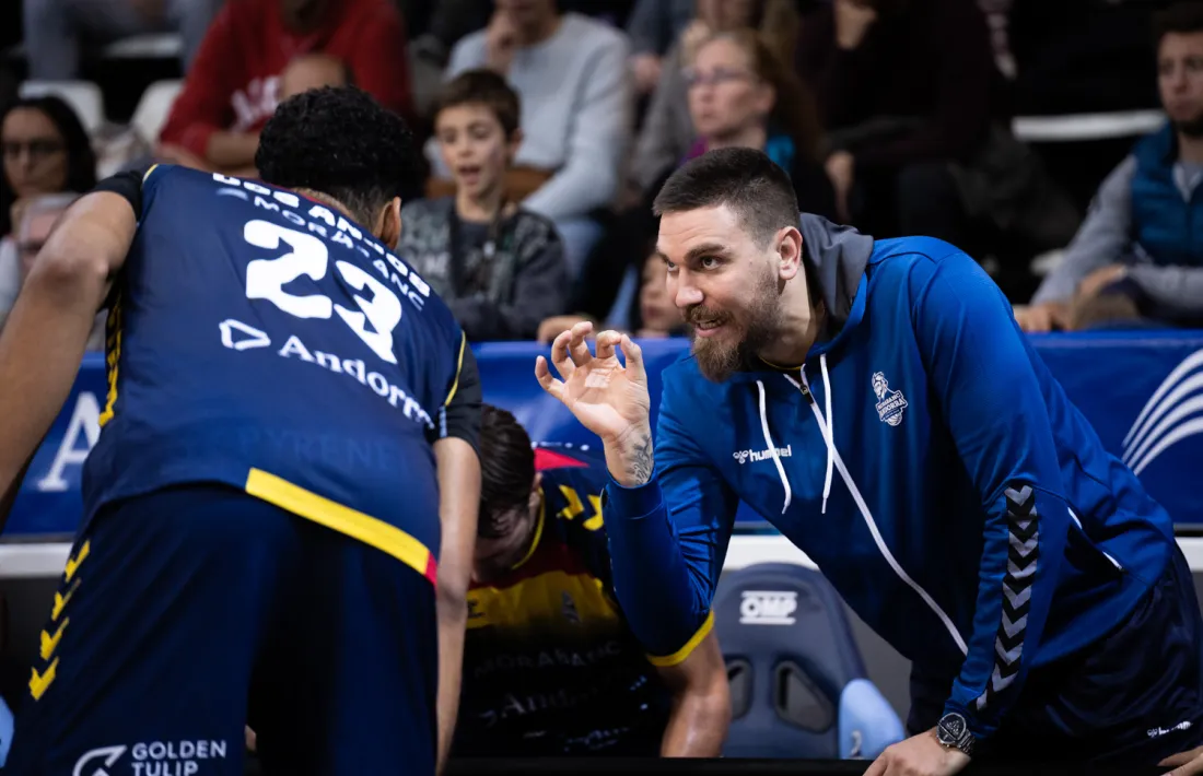 Marin Maric, xerrant amb Felipe dos Anjos, ja està recuperat de la seva lesió.