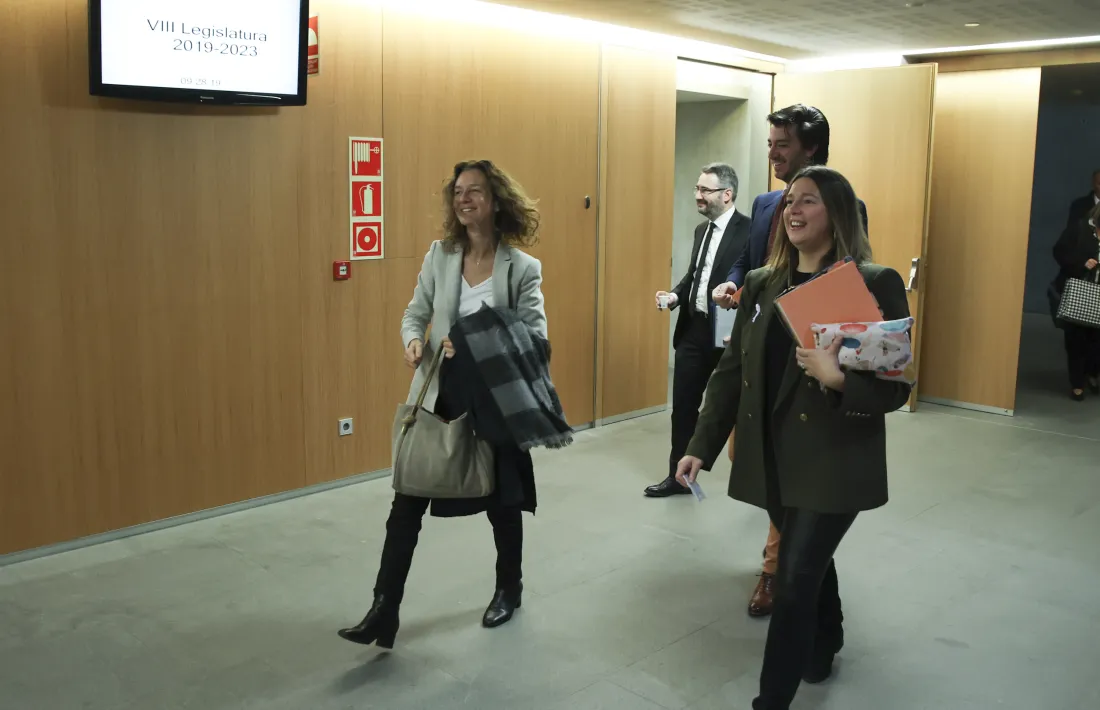 La ministra Sílvia Calvó i la parlamentària Maria Martisella van defensar el text per respondre a situacions de crisi energètica.