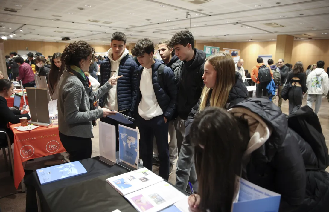 El Centre de Congressos d’Andorra la Vella ha acollit avui una vintena de centres de l’ensenyament superior francès.